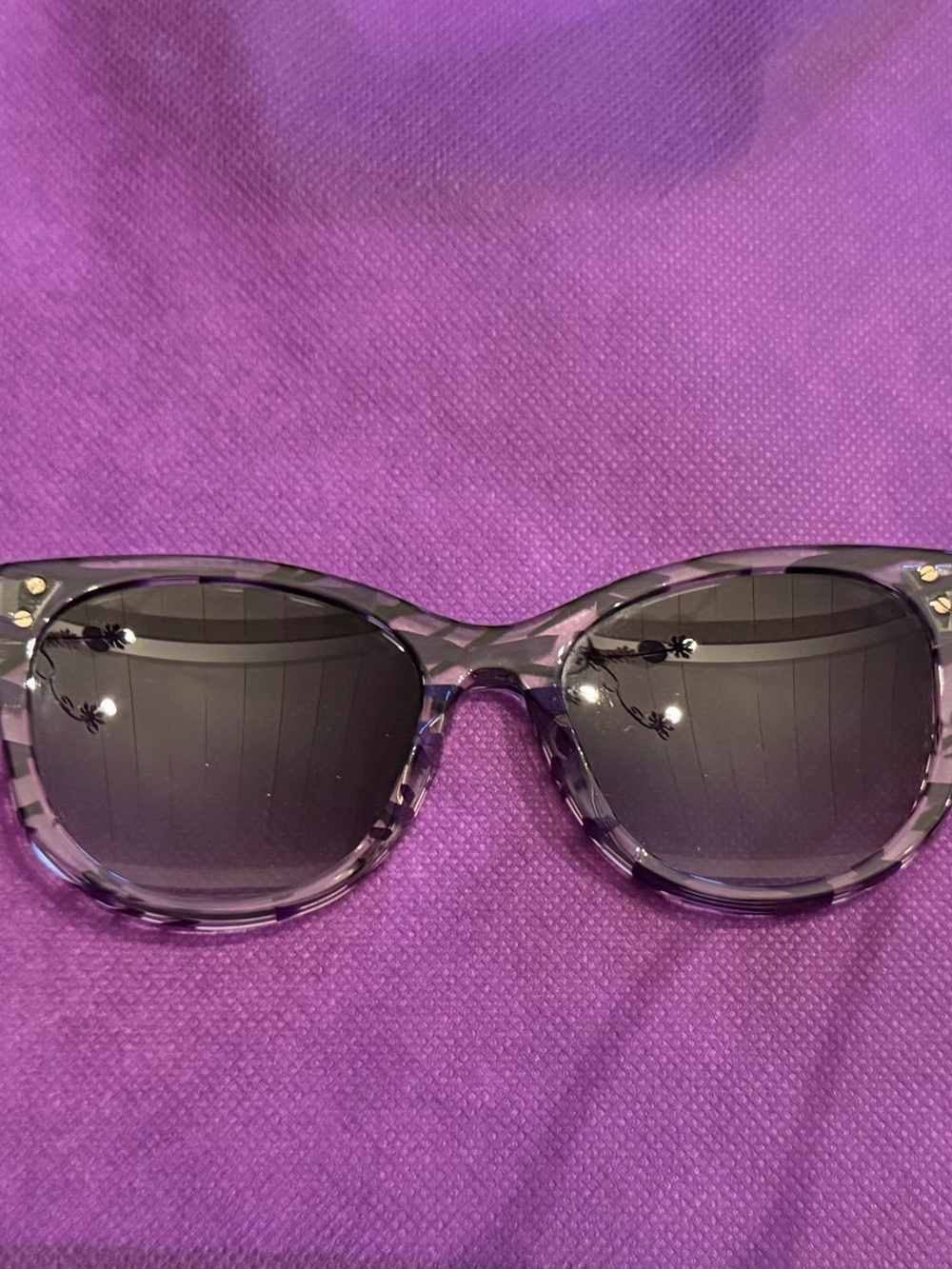 LIKE NEW FENDY PURPLE & GRAY WOMENS SUNGLASSES MADE IN ITALY MODEL SLIKY FF0181S